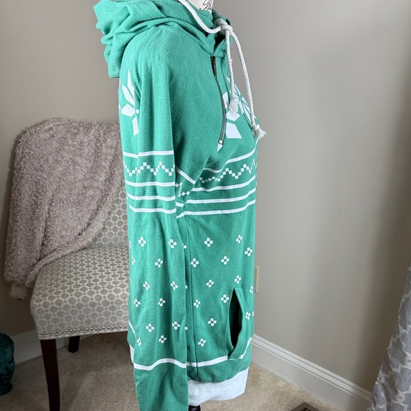 'Tis the Season Doublehood - Picture 7 of 8